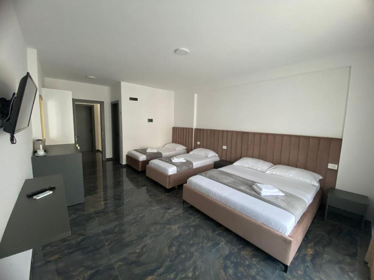Leodori 3 Suites Shëngjin Buitenkant foto
