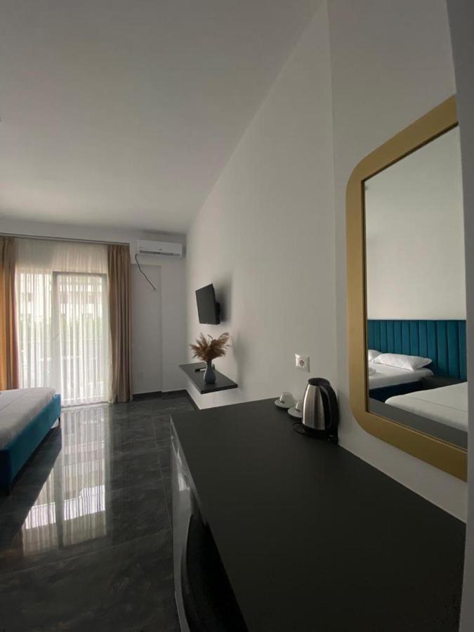 Leodori 3 Suites Shëngjin Buitenkant foto